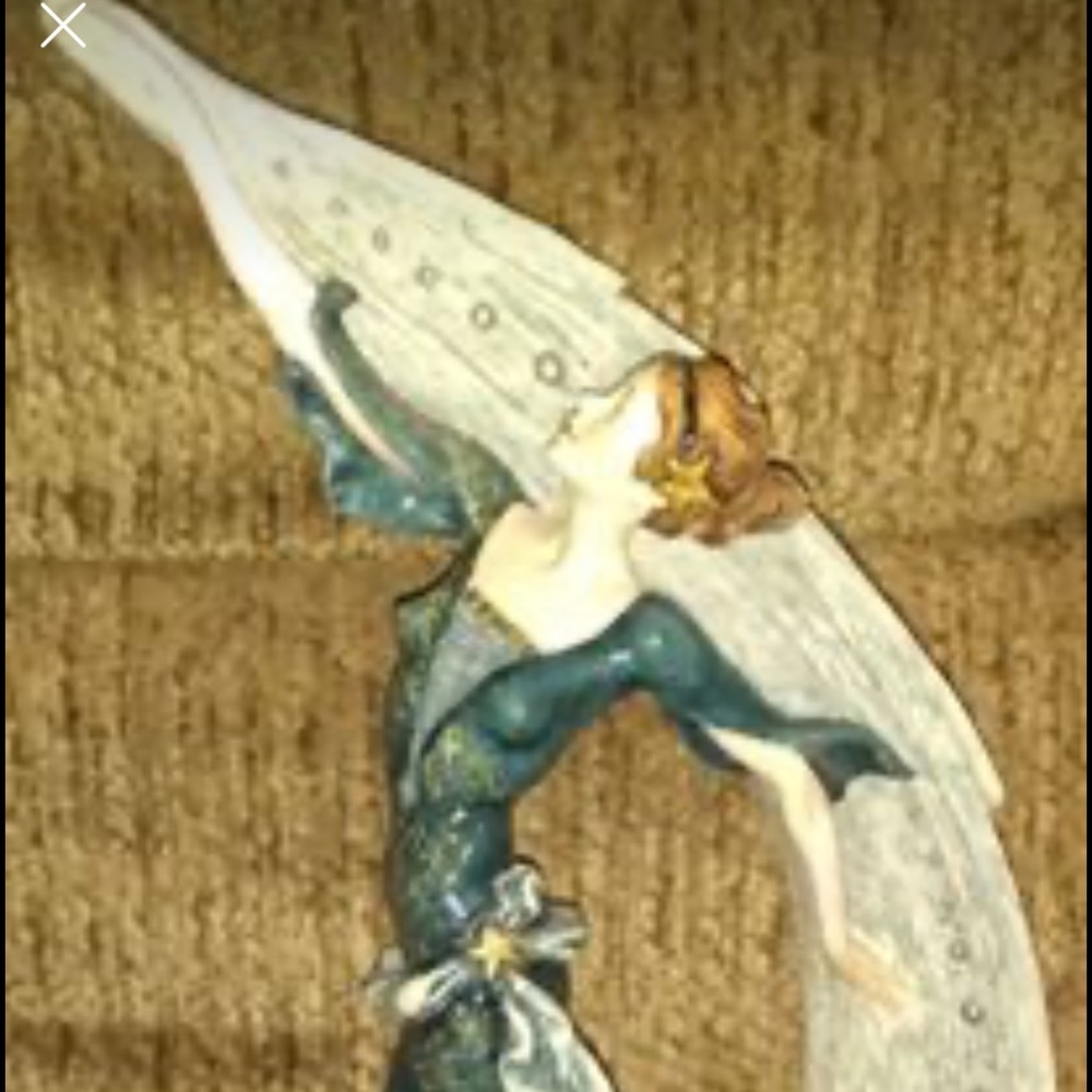 Giuseppe Armani figure